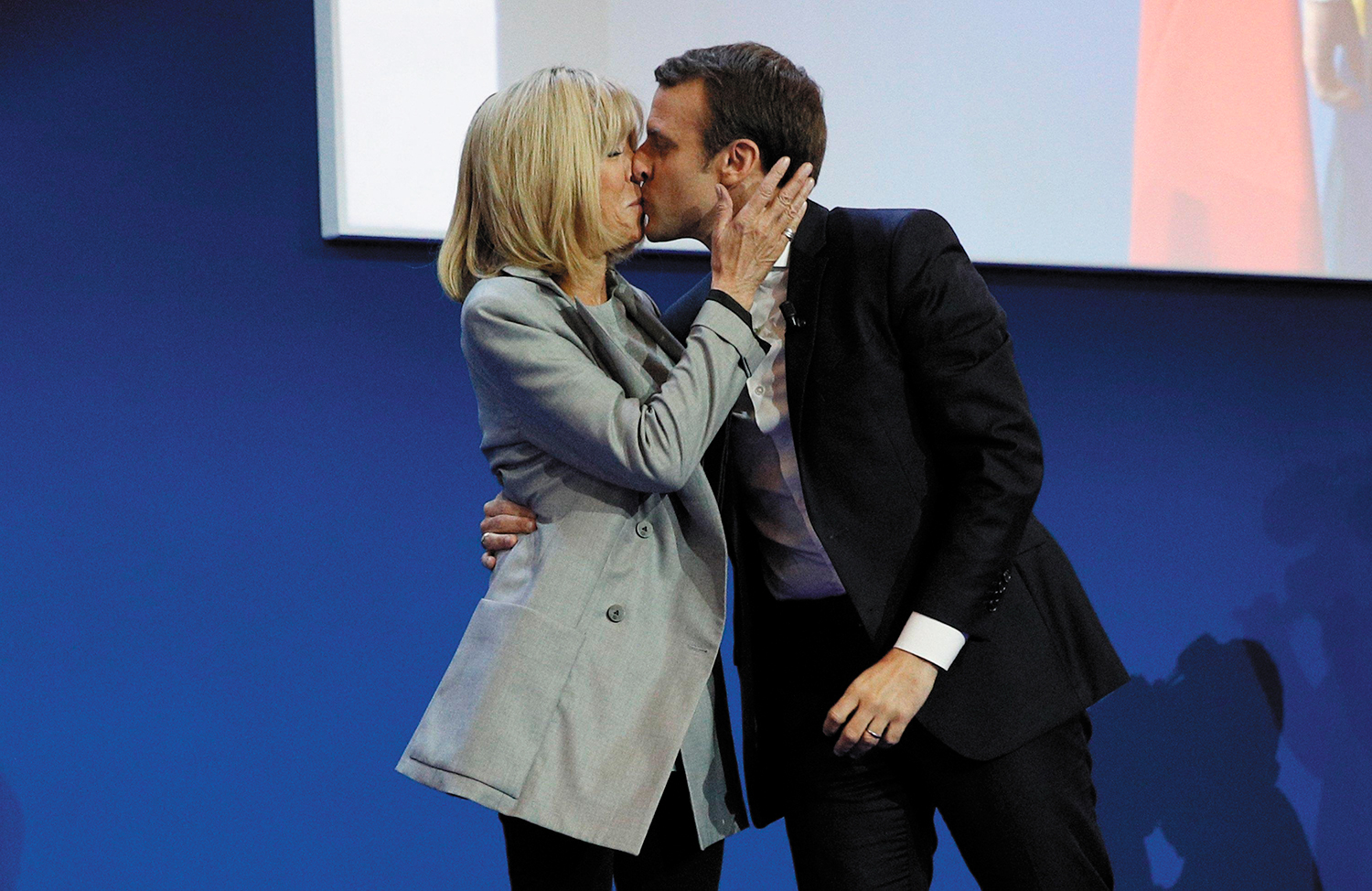 Il Presidente francese Emmanuelle Macron con la moglie Brigitte 